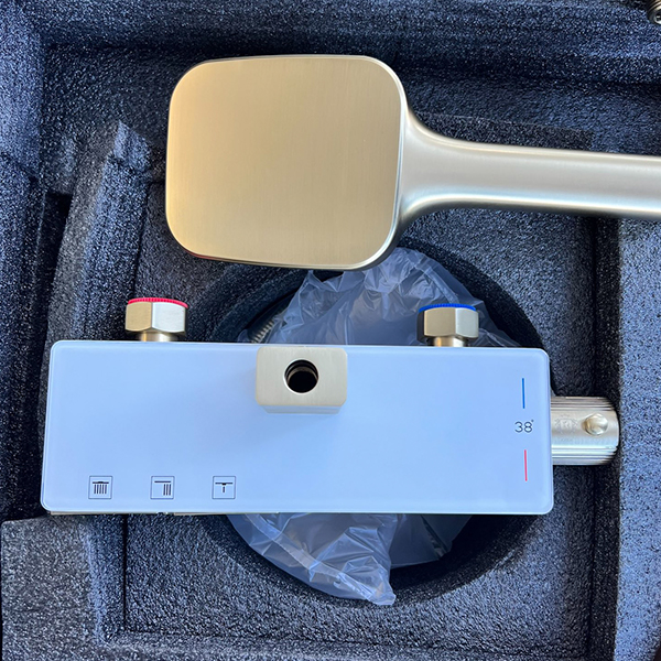 KERN 5094 Matt Gold  Душевая система термостат матовое золото