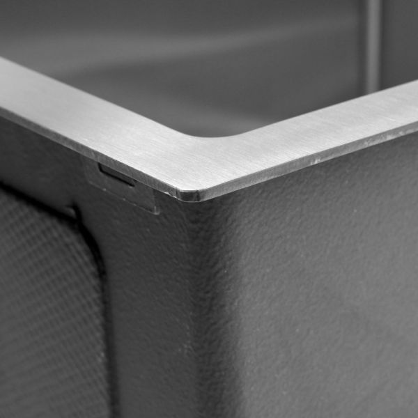 Мойка нержавеющая врезная 50х50 FABIA Profi (3.0х200) выпуск 3 1/2 с сифоном, с коландером 505003