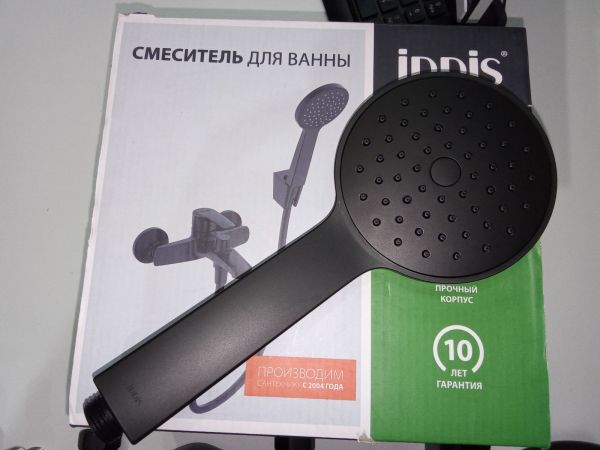 IDDIS Ray RAYBL02i02 Смеситель для ванны с душем черный