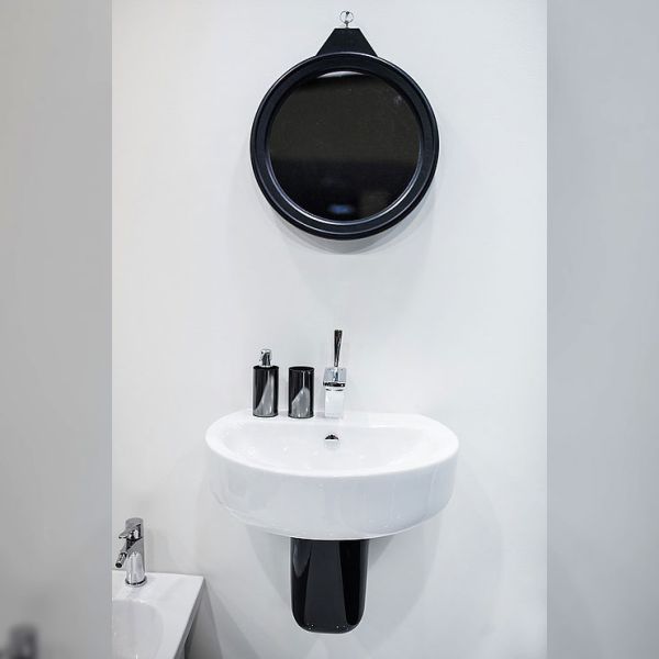 SANITA LUXE. Полупьедестал Best Color Black (черный), BSTSLSP02